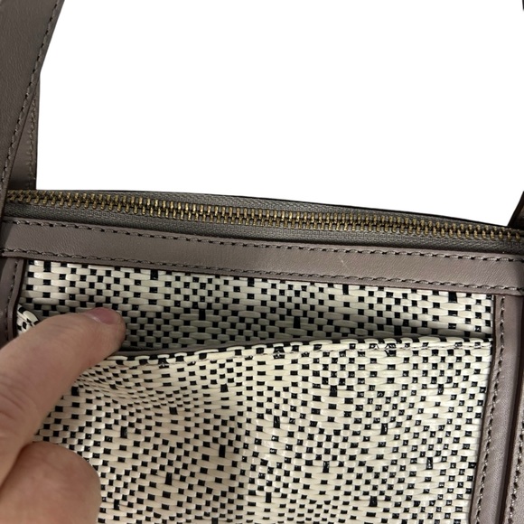 FOSSIL Sydney Tote Ivory Woven Grey Leather Trim with Gold Hardware - Picture 6 of 12